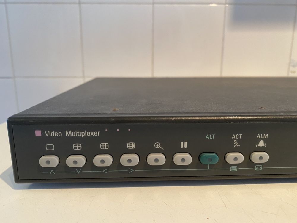 CCTV video multiplexer Philips