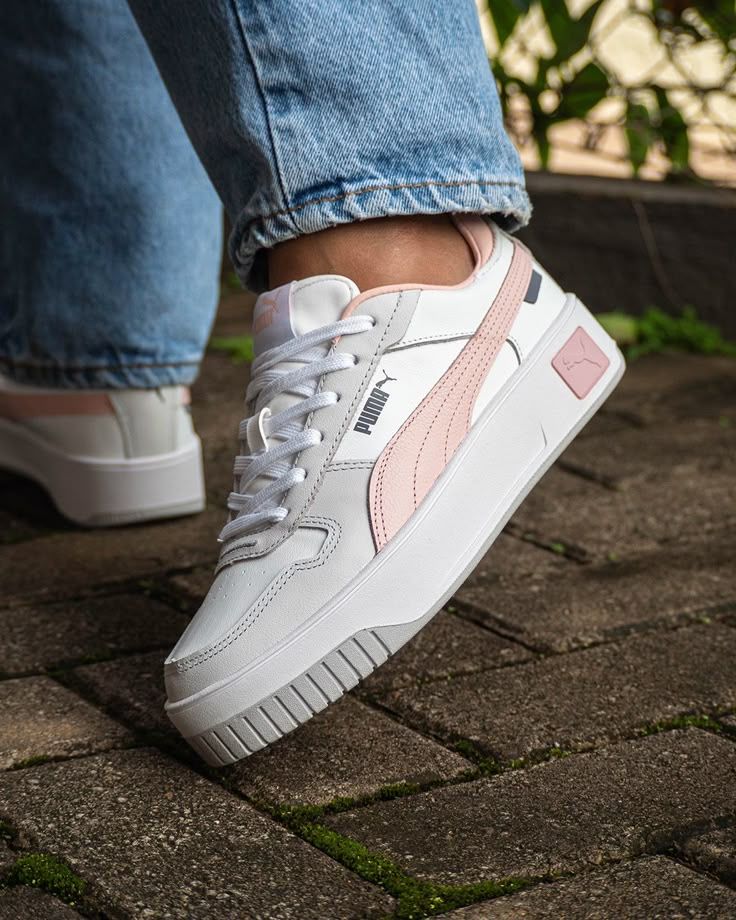 Puma Carina Street / 37.5 EUR