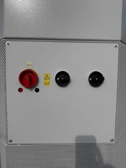 Odciąg mgły olejowej z hali, wieża wentylacyjna ESTA Filtower L-160