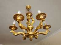 Candeeiros de teto e parede dourado com lâmpadas