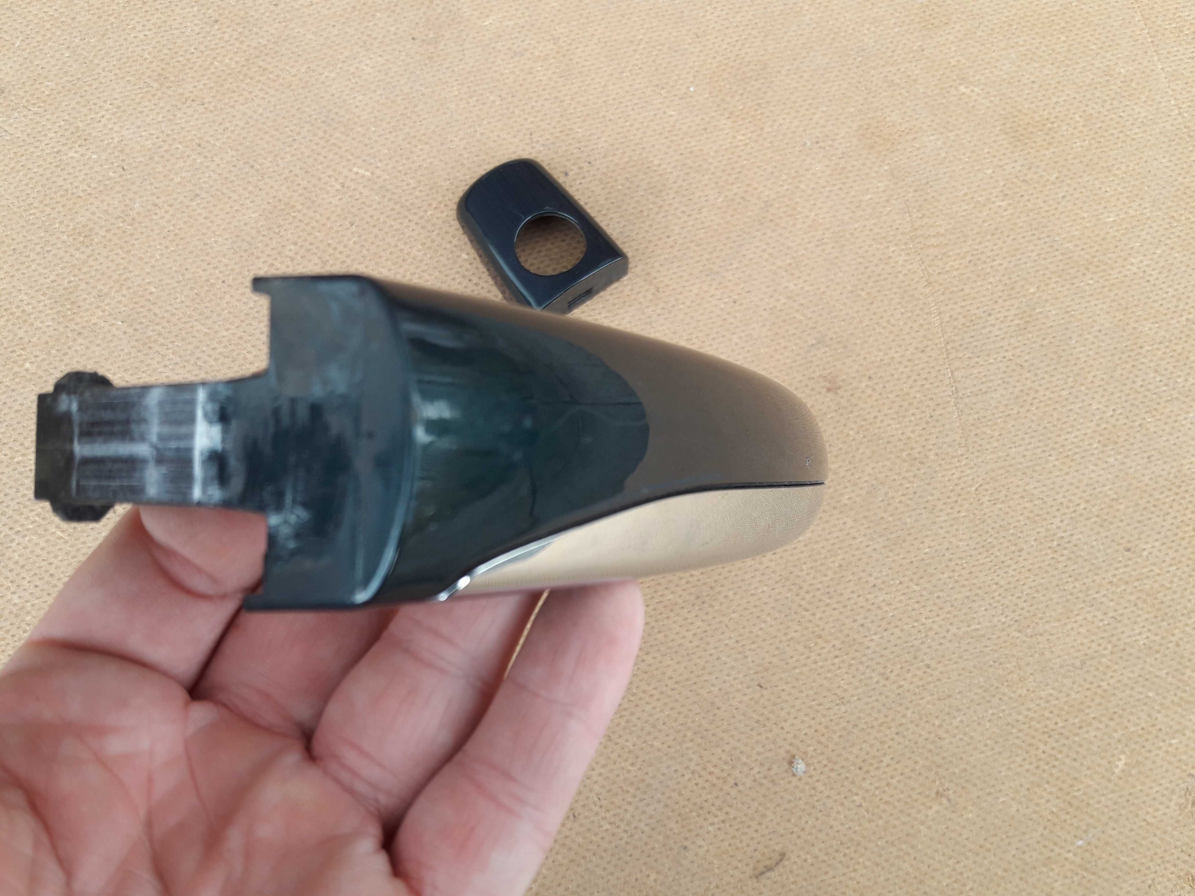 Klamka Zewnętrzna Przednia Lewa Z Chromem Opel Corsa E 2014-19