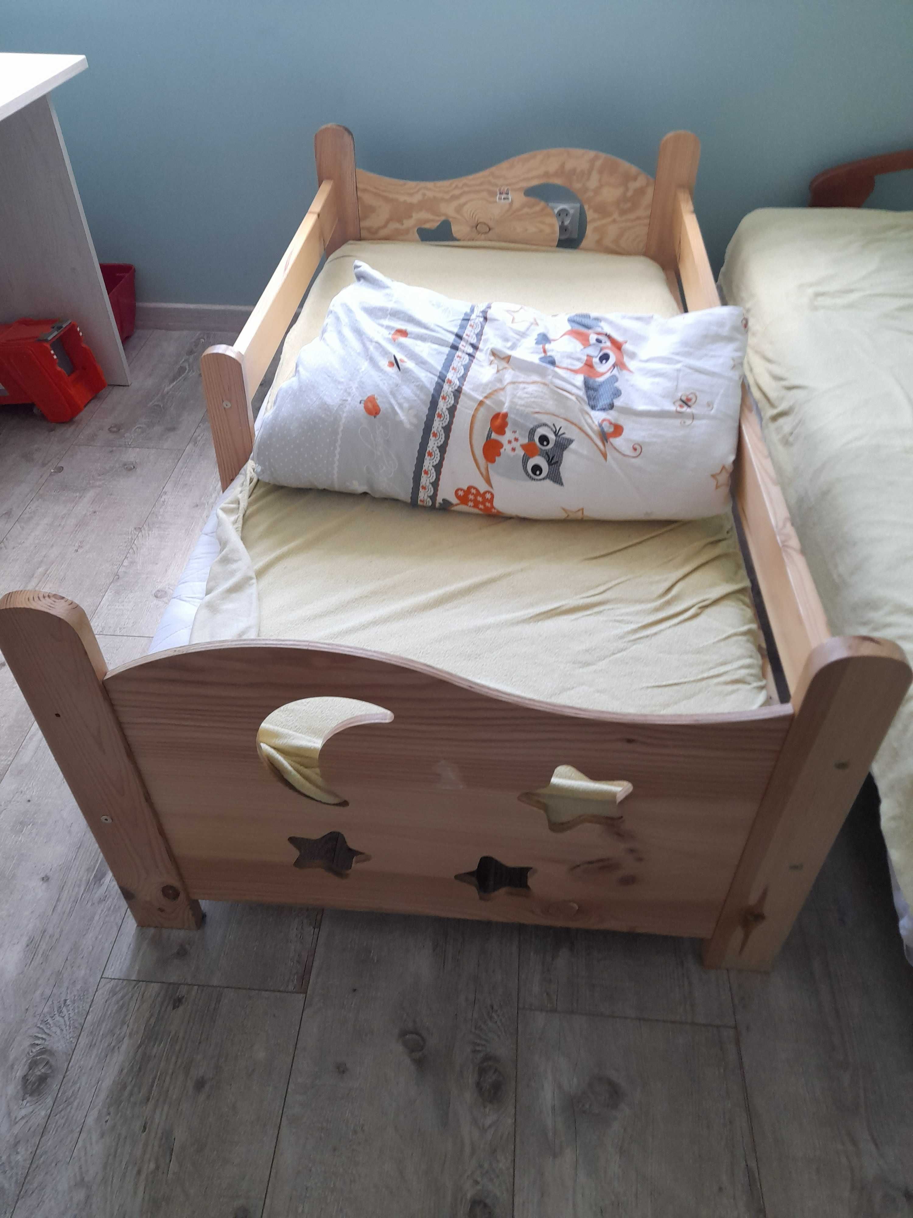 Łóżko sosnowe dziecięce 160 x 80 + pościel + materac.