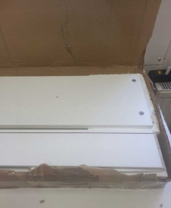 FMD MOBEL stół konsolowy biały używany 100 x 80 x 40 cm