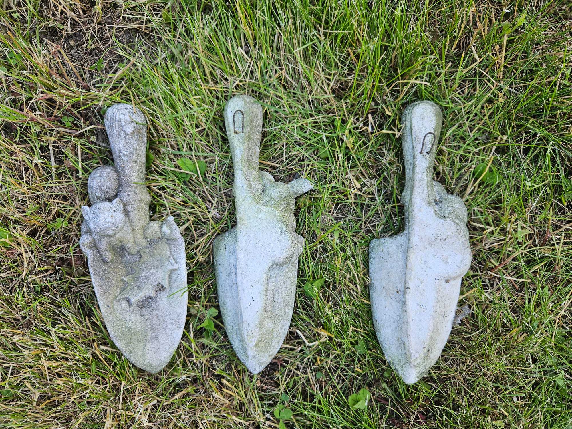 Piękne figurki łopatki z betonu do ogrodu - Tanio