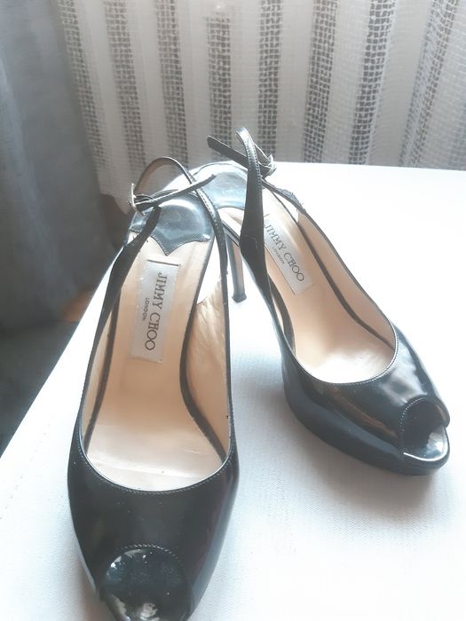 Czarne ekskluzywne szpilki z noskiem Jimmy Choo rozmiar 38 skórzane