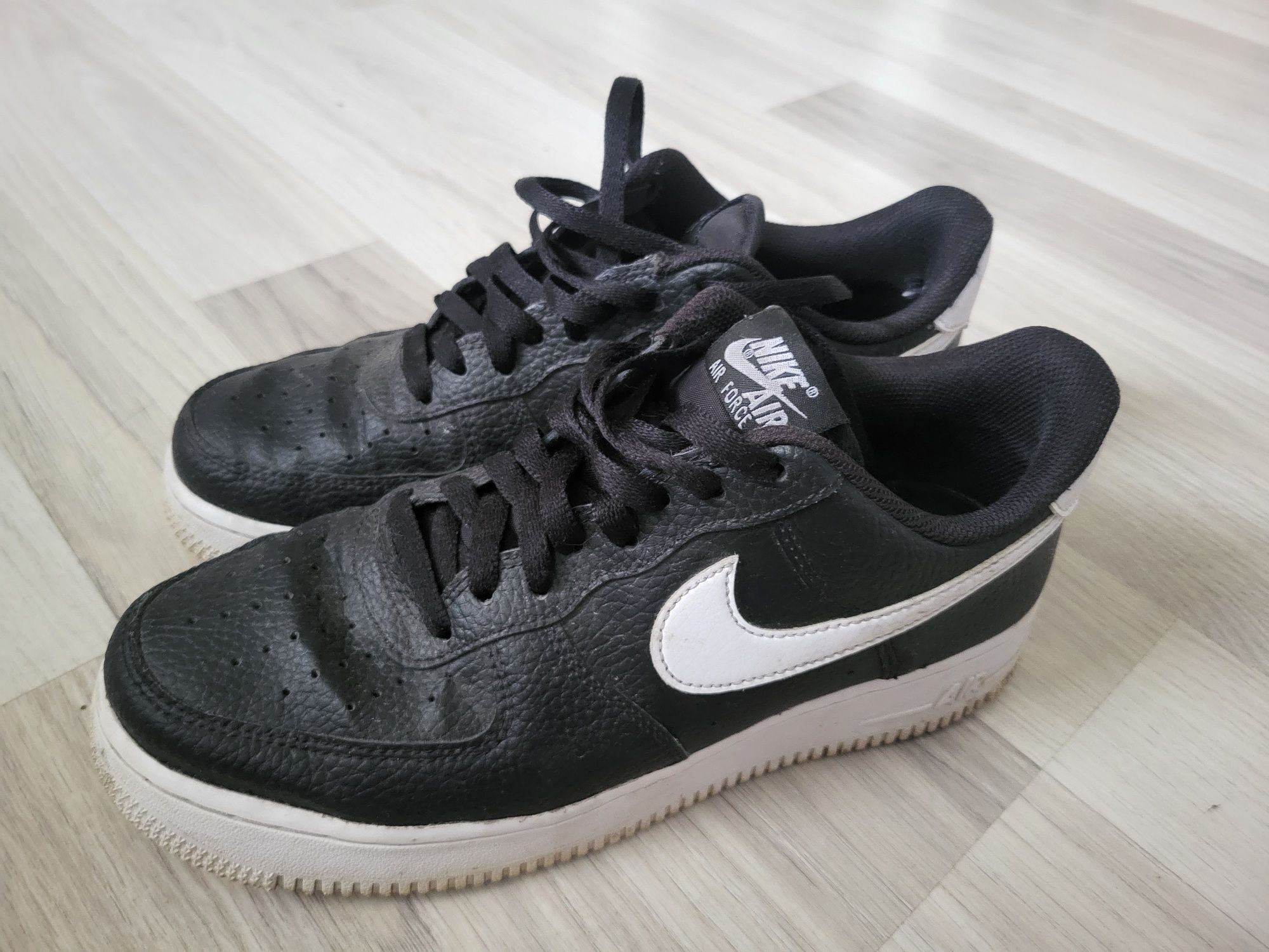 Jak NOWE Czarne Buty Nike ( Rozmiar 41 )