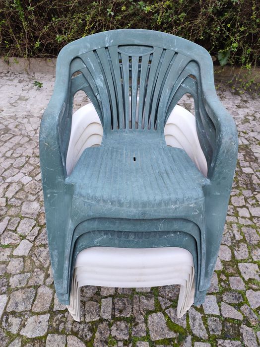 Cadeiras de Jardim - Conjunto de 7