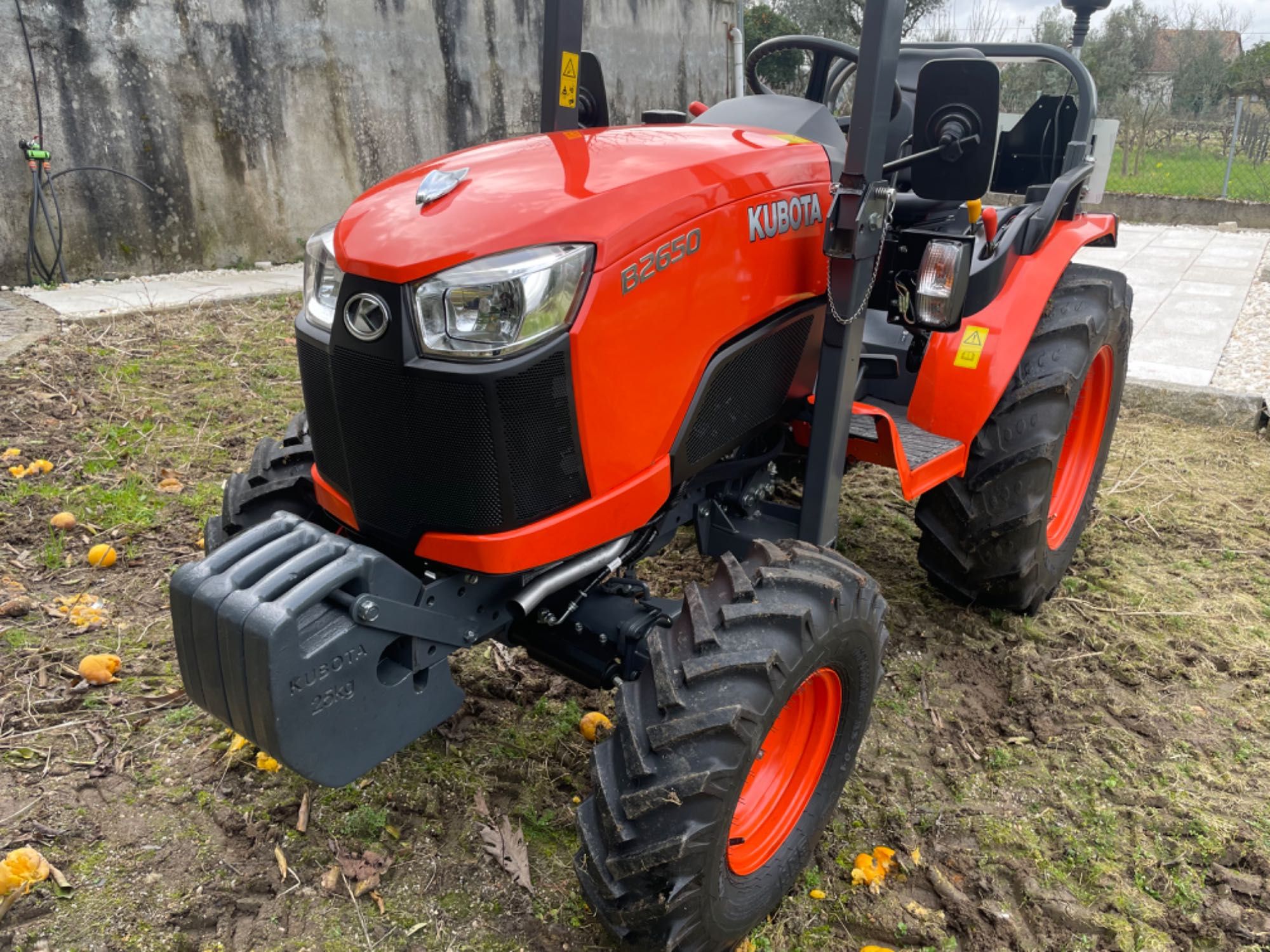 Trator kubota B2650 Semi Novo