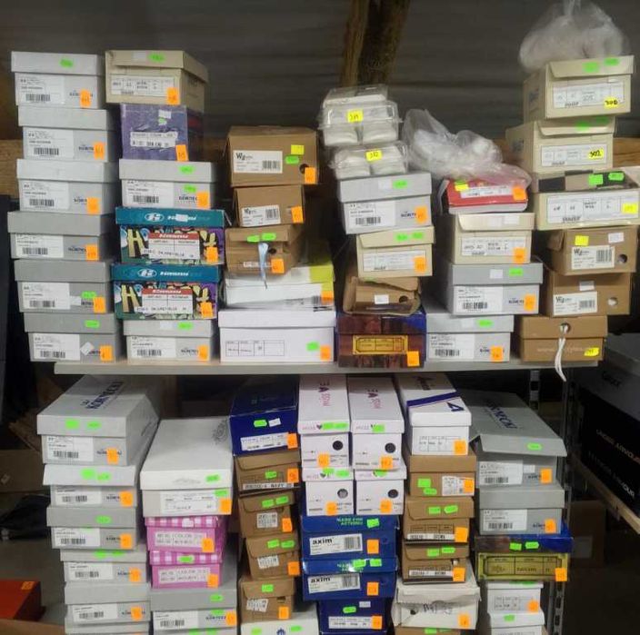 Buty z likwidacji sklepu