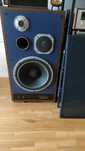 Colunas Marantz P1230