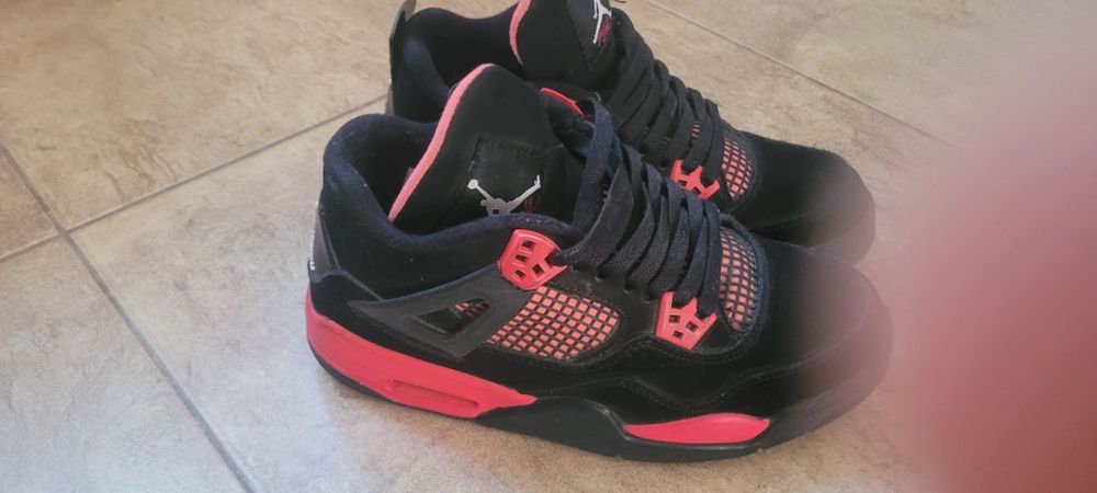 Nike Air jordan 4