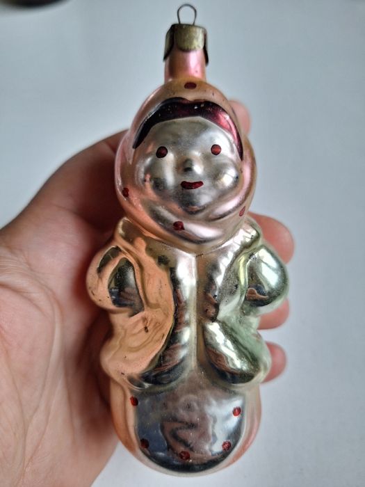 Bombka PRL stara kształtka babuszka w chuście