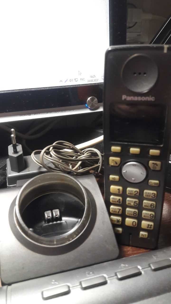 Радиотелефон DECT Panasonic KX - TG8107UA двухтрубочный