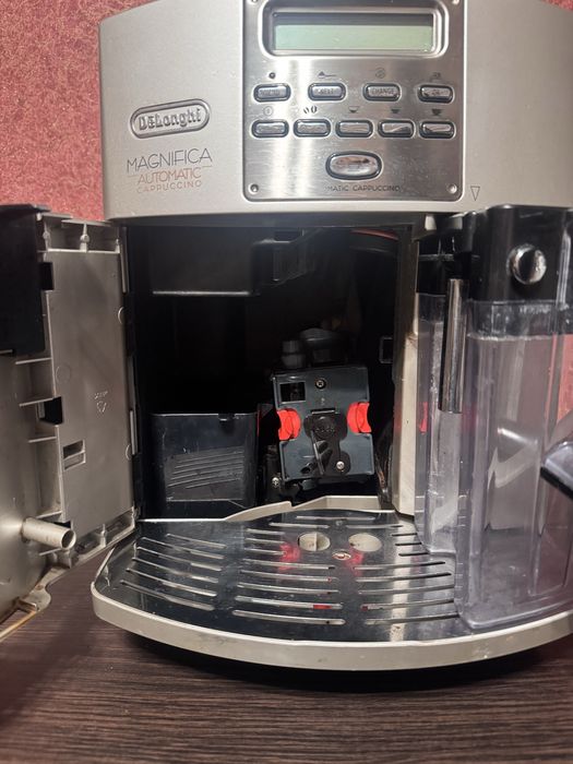 Кавомашина Delonghi ESAM 3500