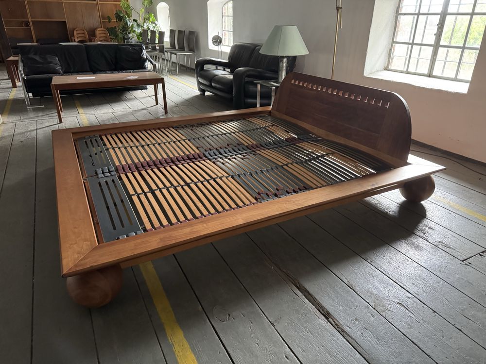 Unikatowe postmodernistyczne tekowe łóżko king size ,modern,design