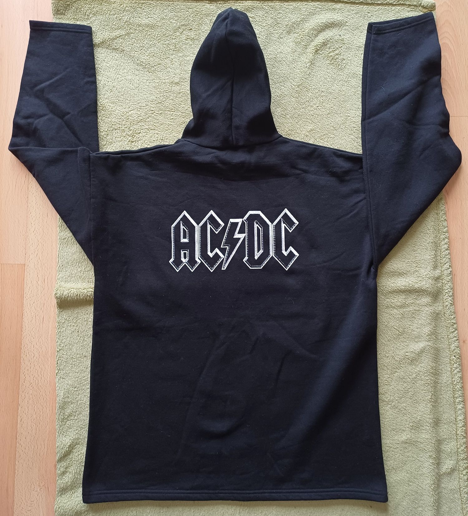 Bluza męska z kapturem AC/DC. Rozmiar XL.