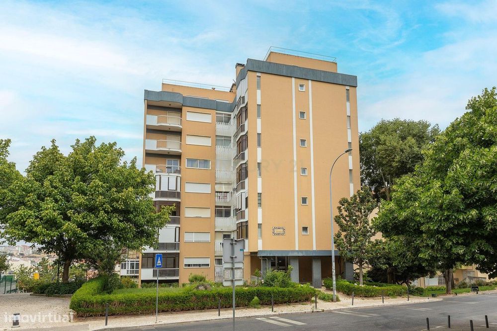 T3+1 | 138 m² | 2 Varandas | Vista  desafogada | 6º Andar | Amadora (R