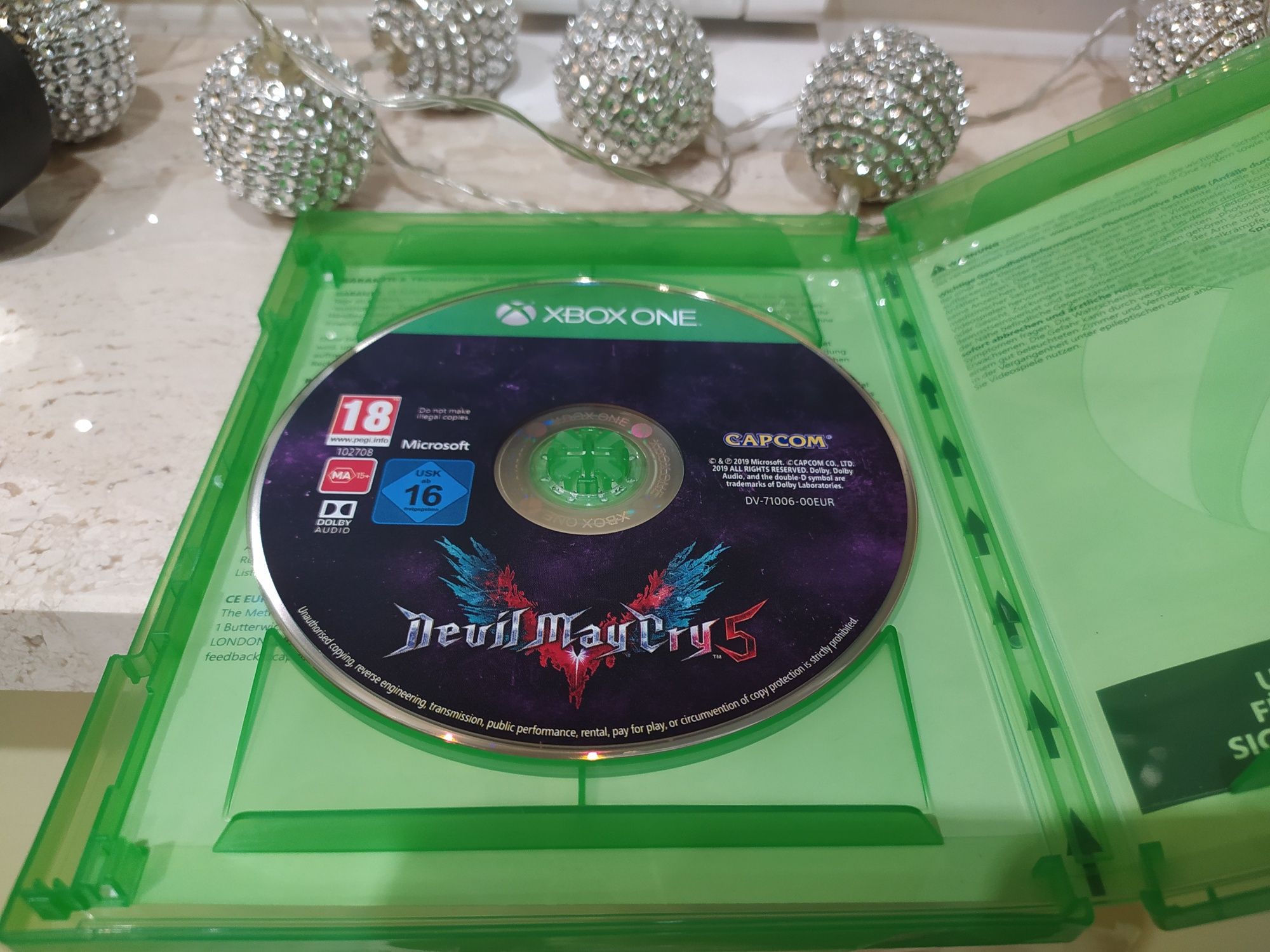 Devil May Cry 5 Xbox One S X / Series X 4K Ultra HD Stan BDB WYSYŁKA
