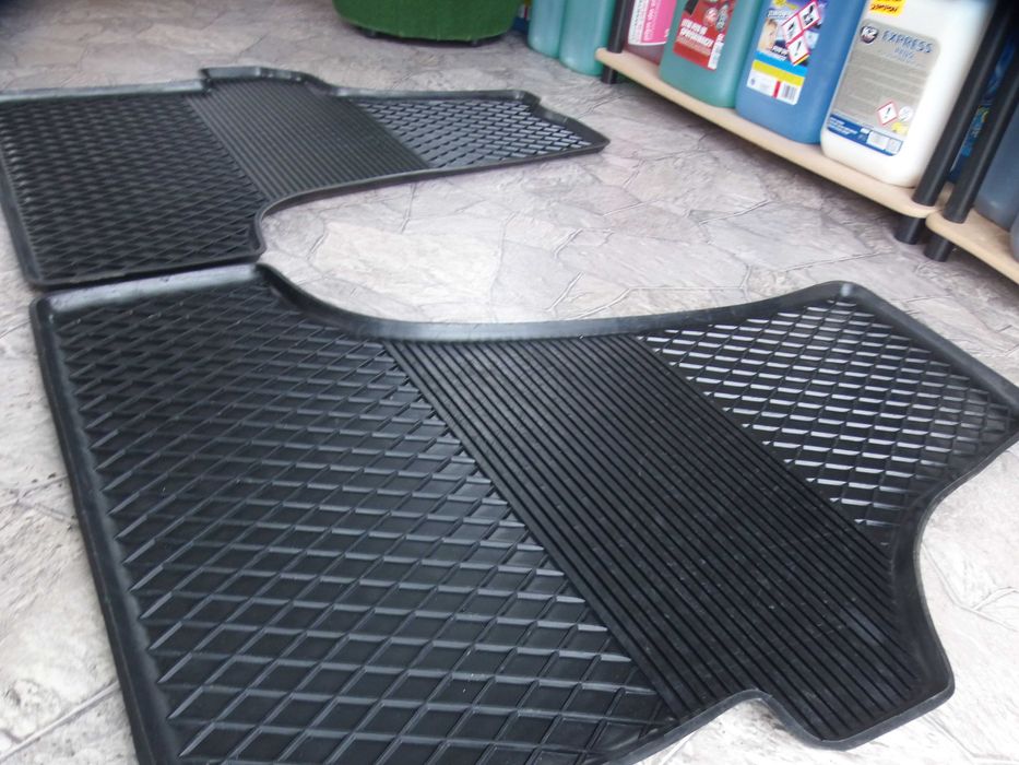 Dywaniki Gumowe Korytka VW Volkswagen Transporter T5 T6