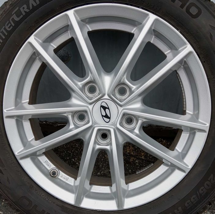 Диски r16 Hyundai 5x114.3 ориг.