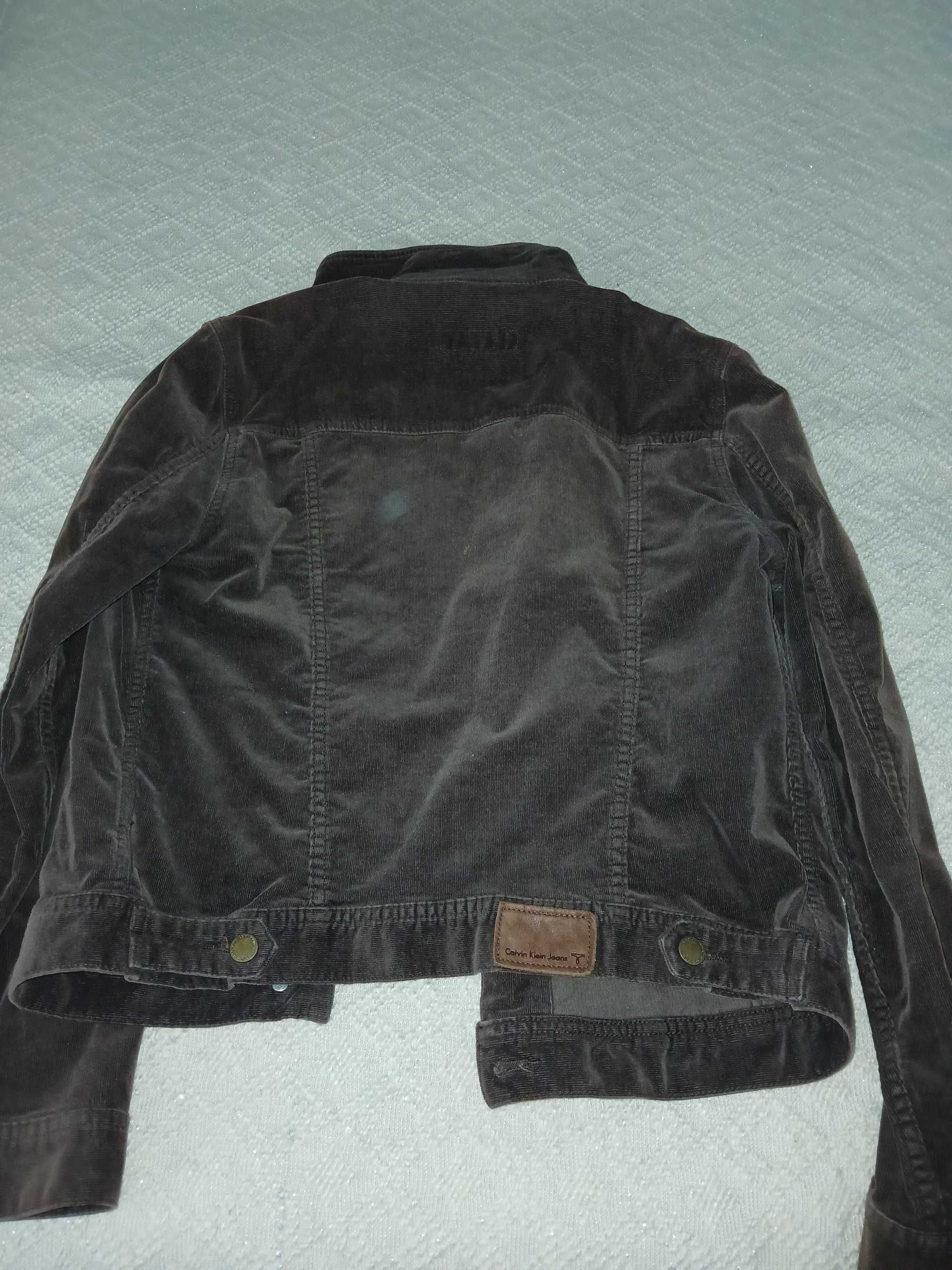 Calvin Klein куртка р. 38