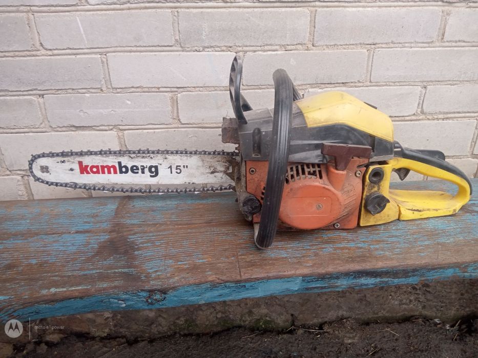 Продам бензопилу