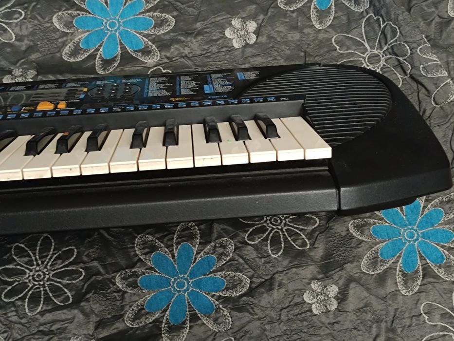 Синтезатор Yamaha PSR-79