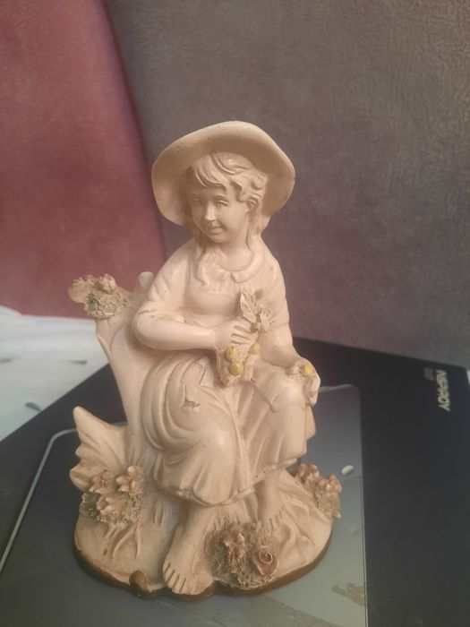 Продам статуэтки В отличном состоянии