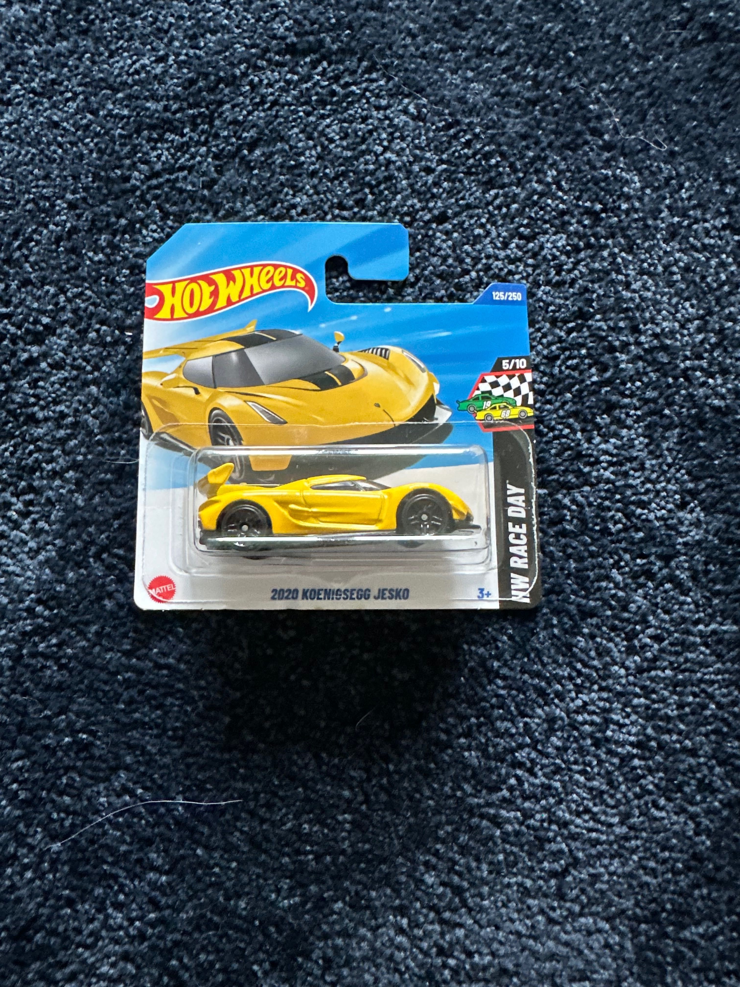 hot wheels 2020 koenigsegg jesko żółty