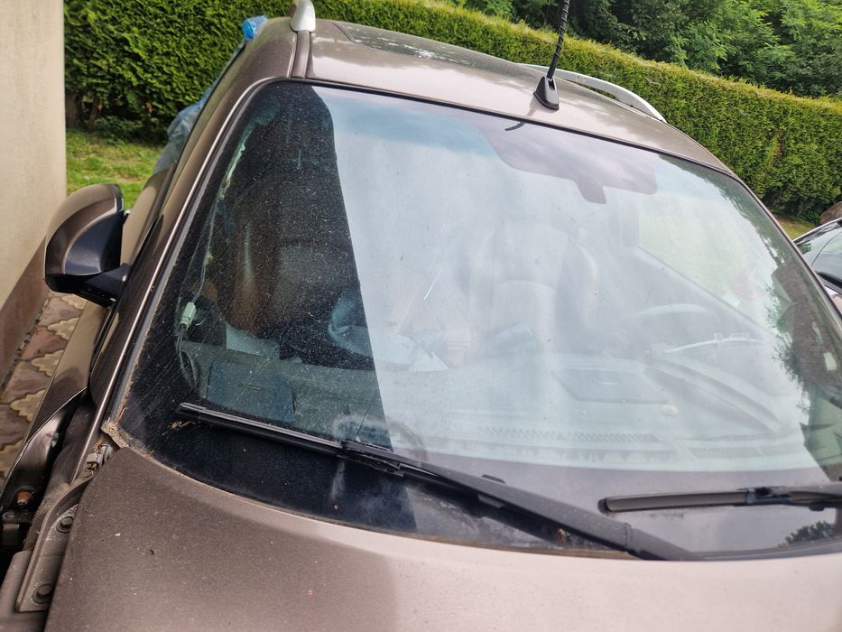 Szyba czolowa fx35 jak nowa przedlift fx45.