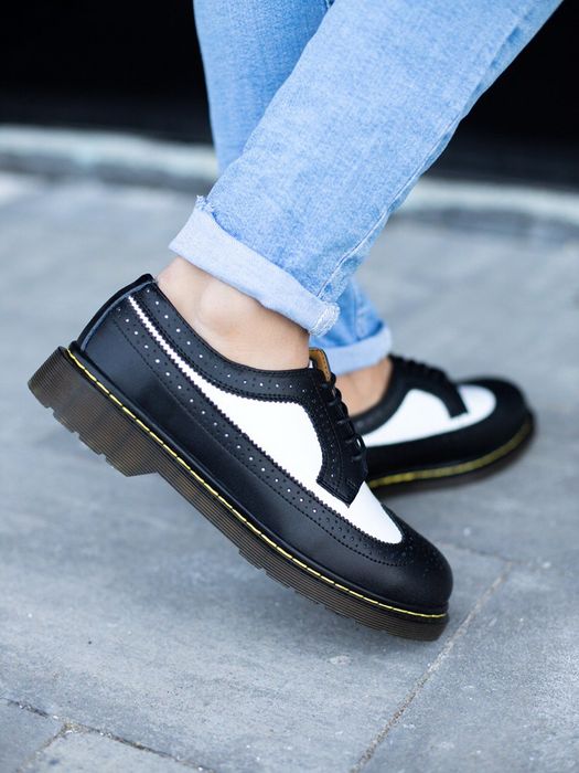 Туфли кожаные Dr.Martens 3989 Black White Brogue Bex Oxfor