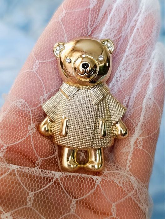 Брошка ведмедик дівчинка Max Mara