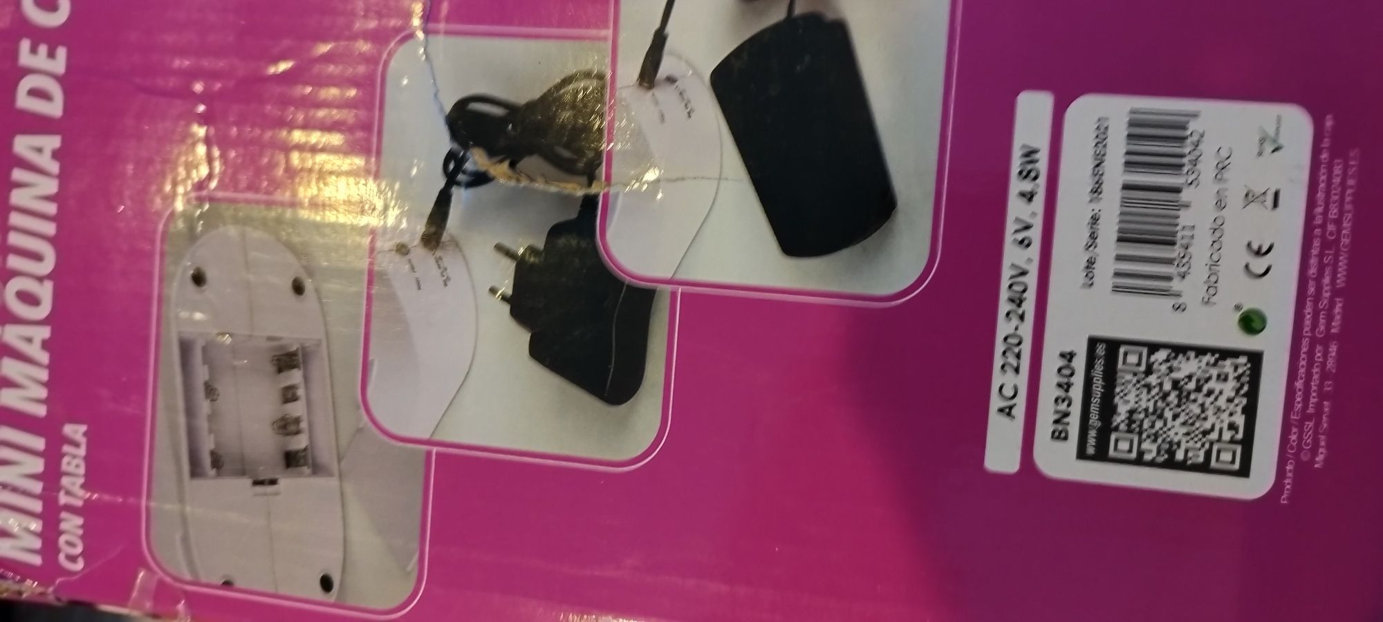 Máquina de costura portátil