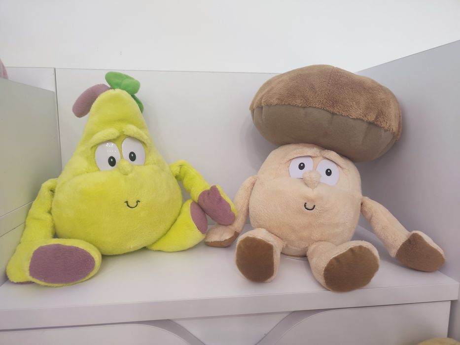 М'які іграшки овочі та фрукти