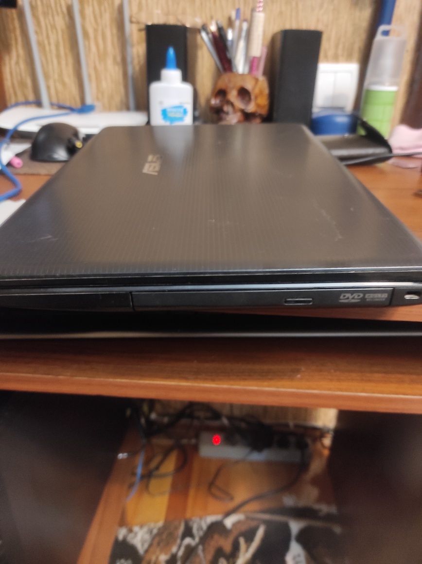Ноутбук asus x55a