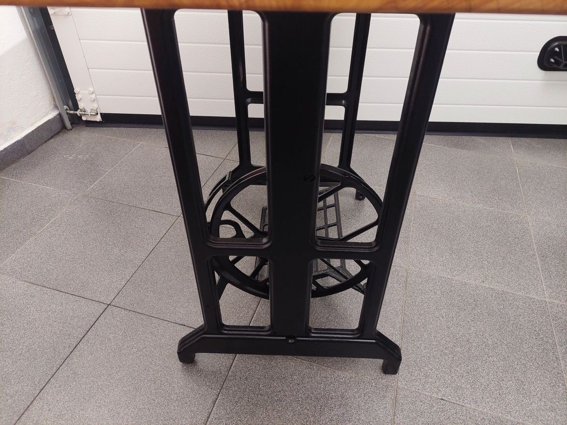Mesa / Maquina de costura