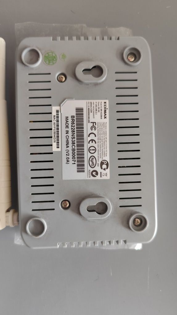 Router EDIMAX BR-6228nS