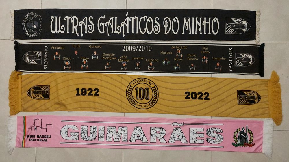 4 cachecois do Vitoria de Guimaraes
