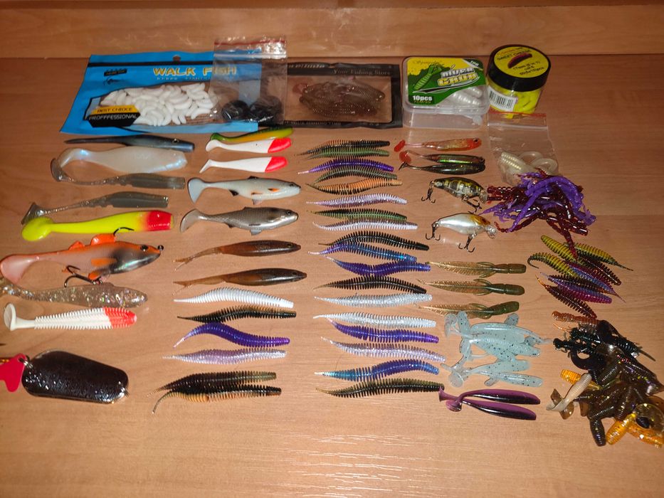 Zestaw przynęt spinningowych gumy woblery wahadła