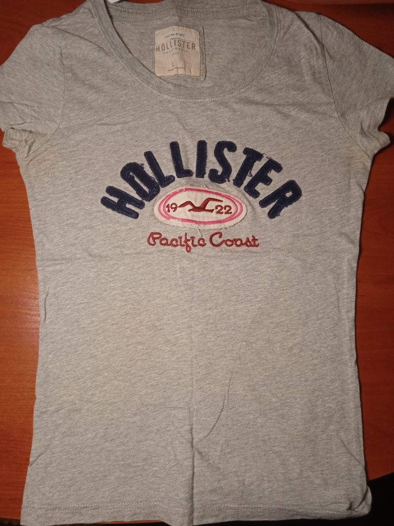 Футболка HOLLISTER. Хороший стан. Розмір М - L.