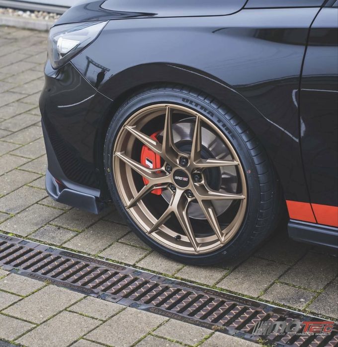 MOTEC MCR4 19" 5X114,3 Toyota ,Mazda ,Kia,Hyundai ,Nissan, Ford, Tesla