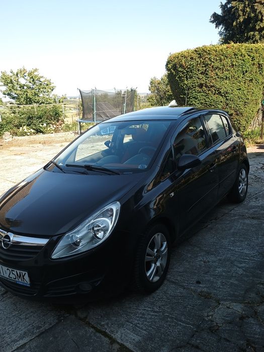 Sprzedam Opel Corsa 1 3 CDTI, Produkcja 2008 , przebieg 232 000.