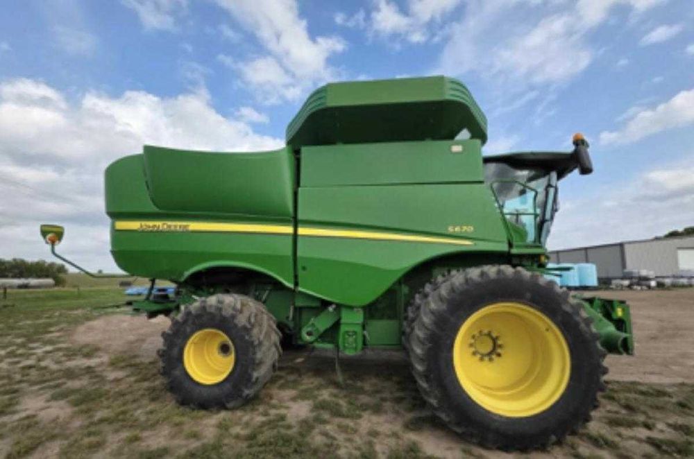 продам John Deere S670 2012року