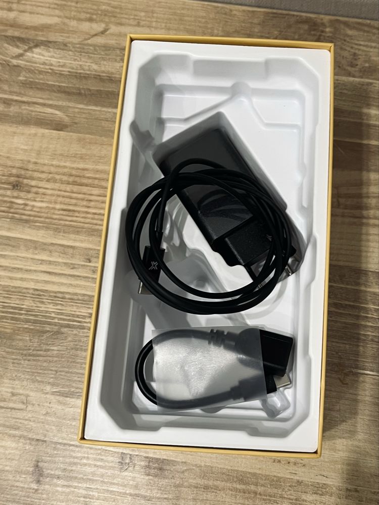 Смартфон Doogee V20
