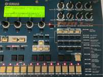 Yamaha RM1x 90s Groovebox, automat perkusyjny, syntezator, sekwencer.