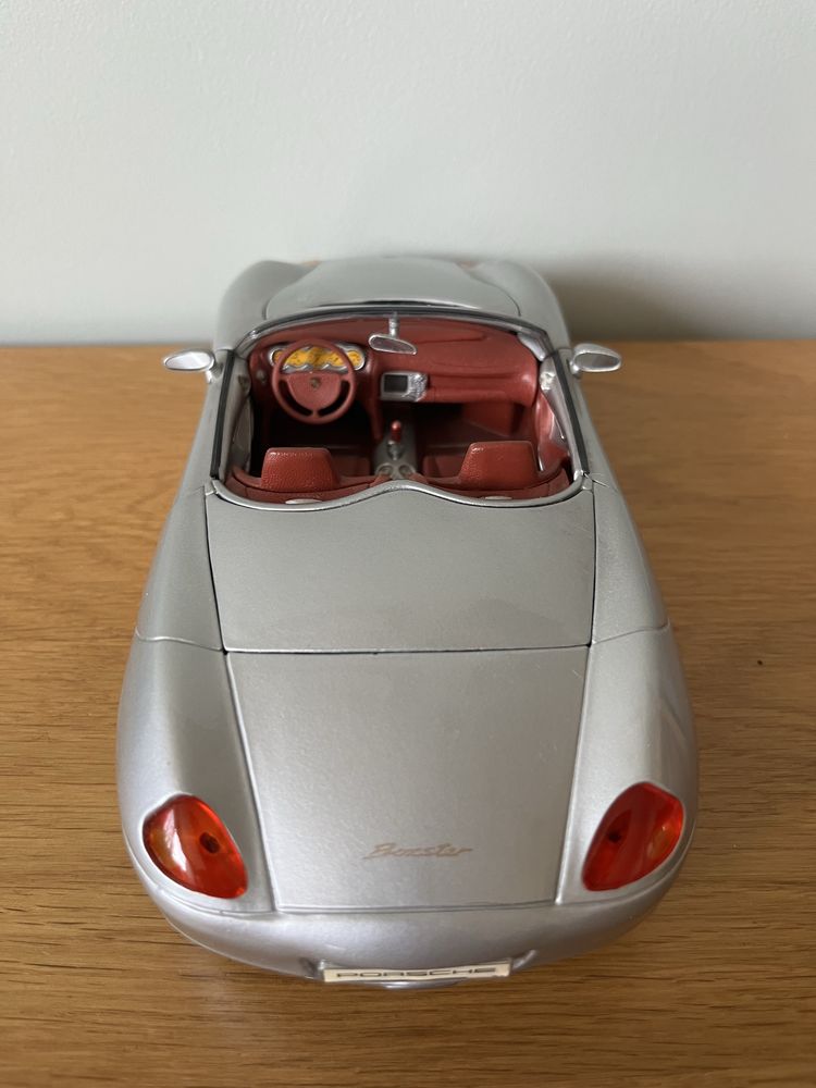 Sprzedam autko Maisto Porsche Boxster w skali 1:18