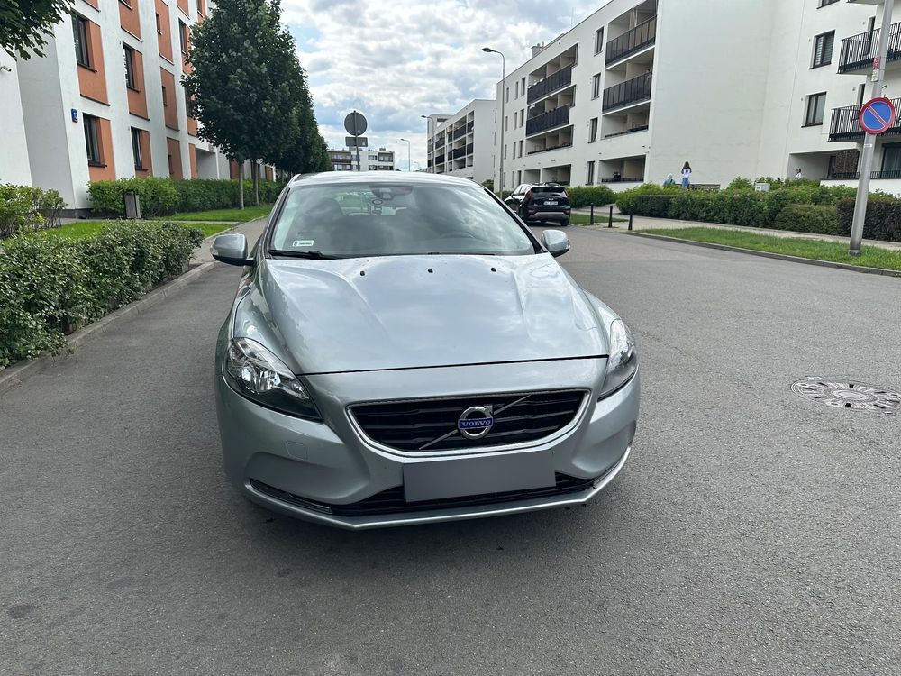 Volvo V40 VOLVO V40 D2 1.6 - końcówka 2013r