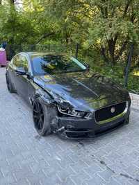 Jaguar XE 25t Prestige