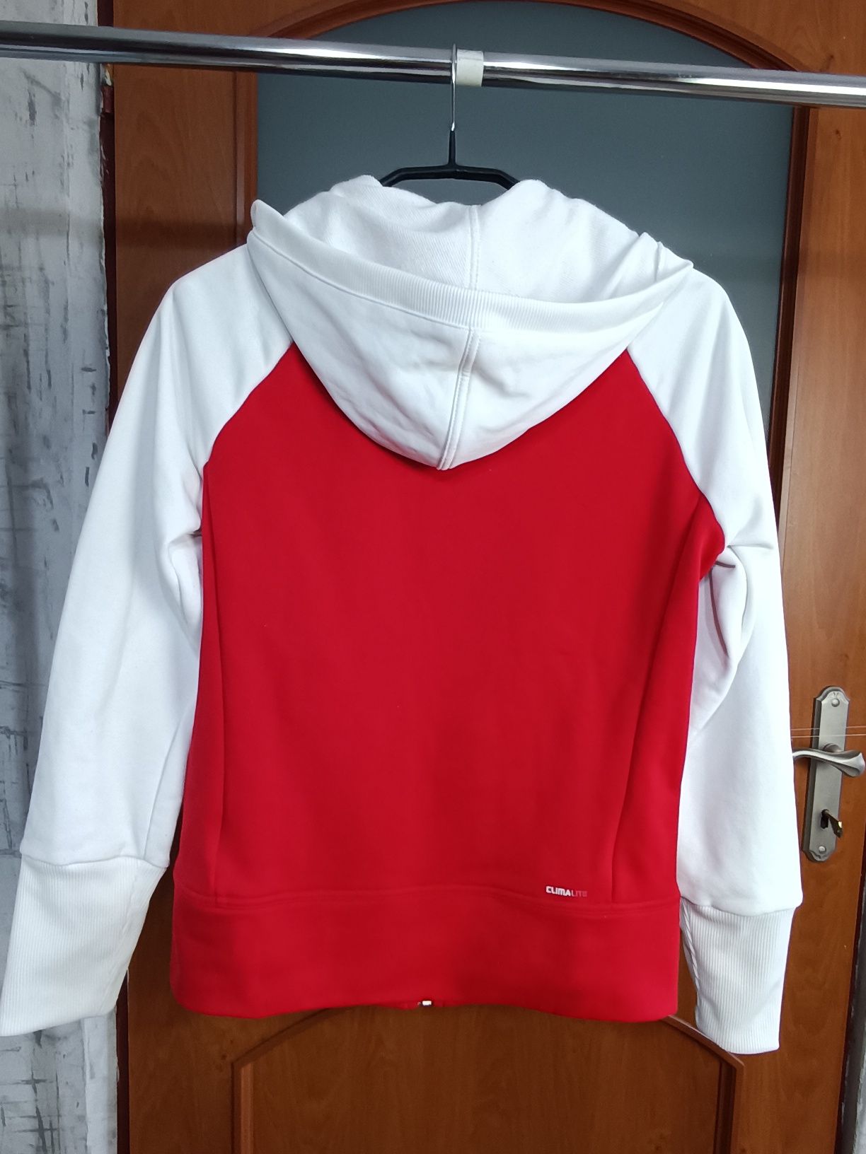 Adidas atrakcyjna bluza roz 40