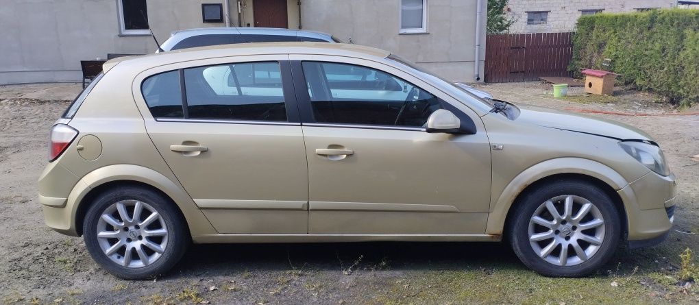 Astra H 1.6 16V 2005r